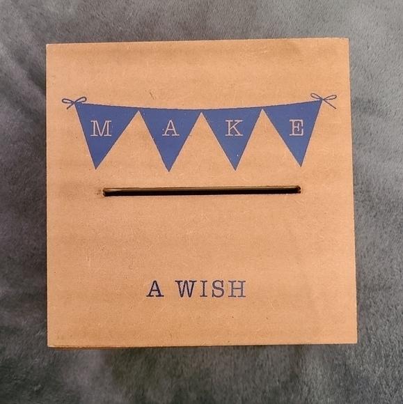 Make-a-Wish Dreamer Box - Picture 1 of 2